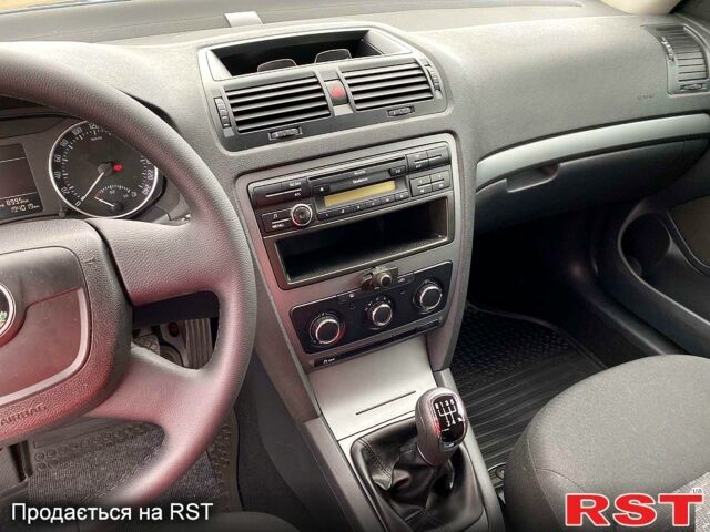 Шкода Октавия, объемом двигателя 1.6 л и пробегом 194 тыс. км за 8400 $, фото 7 на Automoto.ua