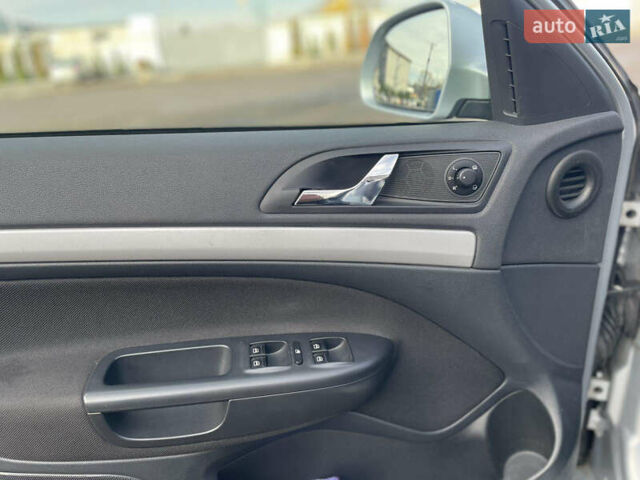 Шкода Октавия, объемом двигателя 1.6 л и пробегом 285 тыс. км за 7800 $, фото 2 на Automoto.ua