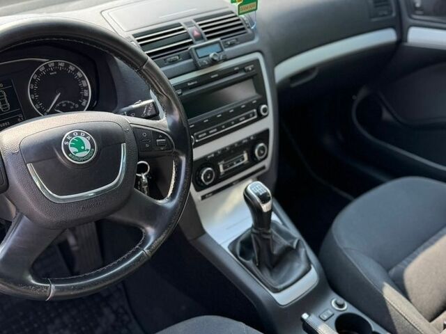 Шкода Октавия, объемом двигателя 0 л и пробегом 216 тыс. км за 4500 $, фото 13 на Automoto.ua