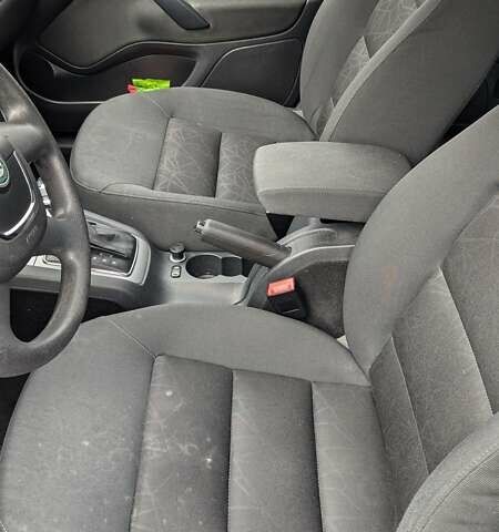 Шкода Октавія, об'ємом двигуна 1.6 л та пробігом 152 тис. км за 11000 $, фото 11 на Automoto.ua