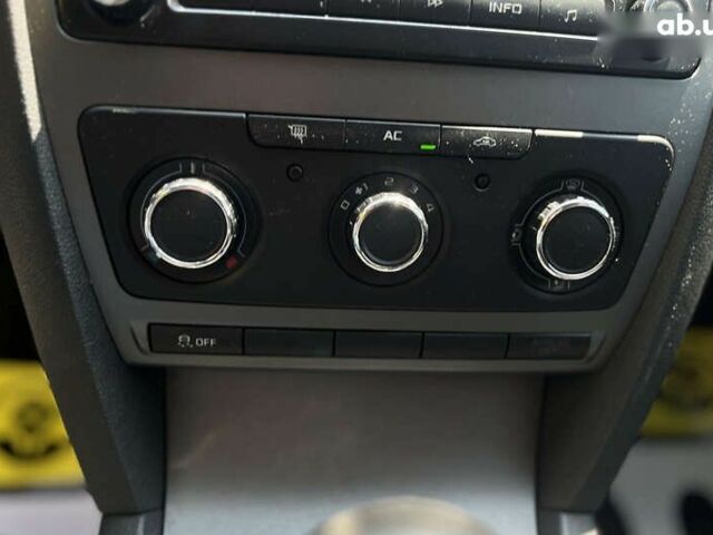 Шкода Октавія, об'ємом двигуна 2 л та пробігом 307 тис. км за 8200 $, фото 18 на Automoto.ua