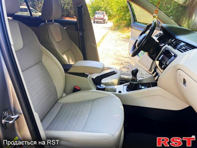 Шкода Октавия, объемом двигателя 2 л и пробегом 198 тыс. км за 11200 $, фото 7 на Automoto.ua
