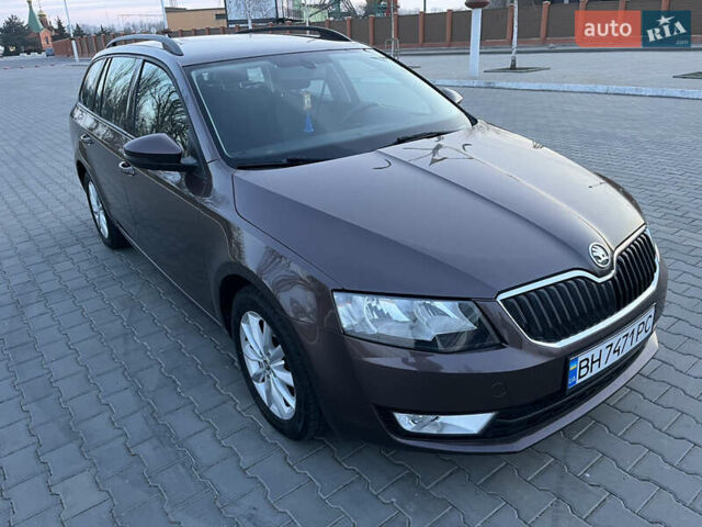 Шкода Октавия, объемом двигателя 1.6 л и пробегом 290 тыс. км за 9500 $, фото 5 на Automoto.ua