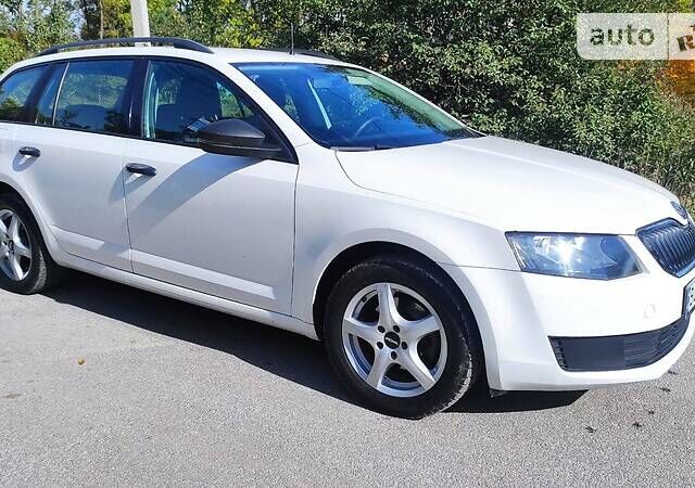 Шкода Октавия, объемом двигателя 1.6 л и пробегом 202 тыс. км за 9999 $, фото 1 на Automoto.ua