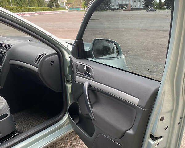 Шкода Октавия, объемом двигателя 1.6 л и пробегом 326 тыс. км за 8199 $, фото 12 на Automoto.ua