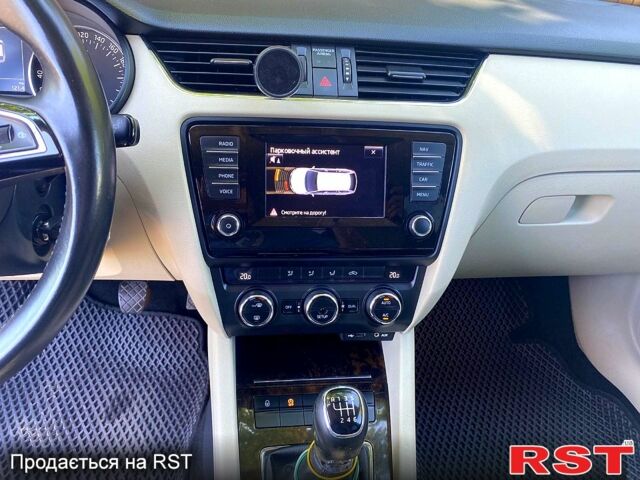 Шкода Октавия, объемом двигателя 2 л и пробегом 198 тыс. км за 11200 $, фото 6 на Automoto.ua