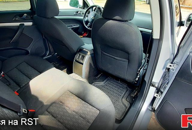 Шкода Октавия, объемом двигателя 20 л и пробегом 230 тыс. км за 8500 $, фото 10 на Automoto.ua