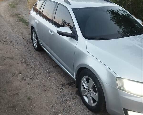 Шкода Октавия, объемом двигателя 1.6 л и пробегом 280 тыс. км за 9000 $, фото 4 на Automoto.ua