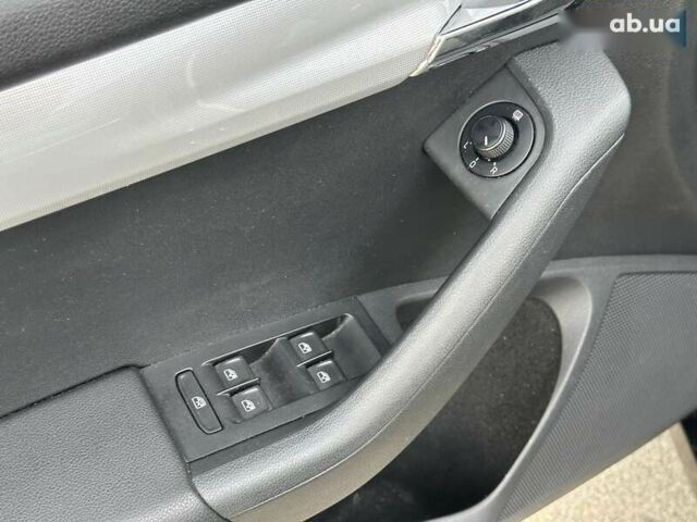 Шкода Октавия, объемом двигателя 1.6 л и пробегом 300 тыс. км за 9790 $, фото 18 на Automoto.ua