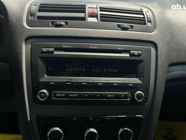 Шкода Октавія, об'ємом двигуна 2 л та пробігом 307 тис. км за 8200 $, фото 17 на Automoto.ua