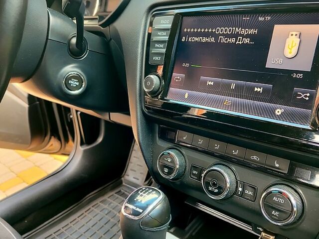 Шкода Октавия, объемом двигателя 1.6 л и пробегом 201 тыс. км за 11700 $, фото 2 на Automoto.ua