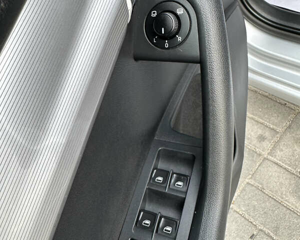Шкода Октавия 2014 в Запорожье на Automoto.ua Шкода Октавия, объемом двигателя 1.8 л и пробегом 177 тыс. км за 13500 $, фото 30 на Automoto.ua