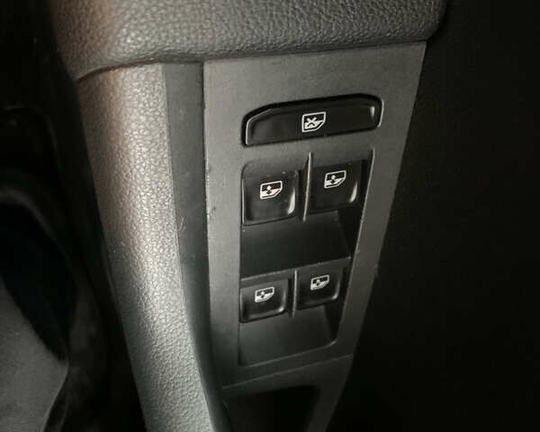 Шкода Октавія, об'ємом двигуна 2 л та пробігом 266 тис. км за 10800 $, фото 15 на Automoto.ua