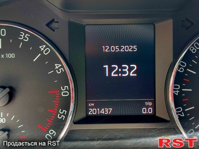Шкода Октавия, объемом двигателя 1.6 л и пробегом 201 тыс. км за 11700 $, фото 1 на Automoto.ua