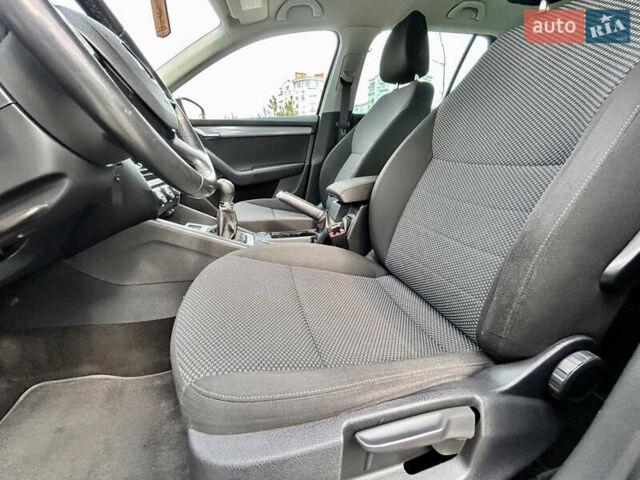 Шкода Октавия, объемом двигателя 1.6 л и пробегом 221 тыс. км за 9999 $, фото 38 на Automoto.ua