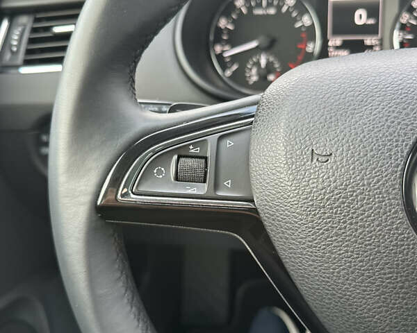 Шкода Октавия 2014 в Запорожье на Automoto.ua Шкода Октавия, объемом двигателя 1.8 л и пробегом 177 тыс. км за 13500 $, фото 43 на Automoto.ua