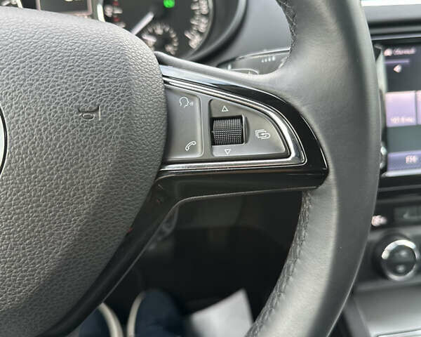 Шкода Октавия 2014 в Запорожье на Automoto.ua Шкода Октавия, объемом двигателя 1.8 л и пробегом 177 тыс. км за 13500 $, фото 42 на Automoto.ua