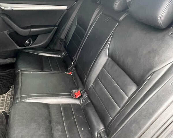Шкода Октавія, об'ємом двигуна 1.6 л та пробігом 260 тис. км за 9950 $, фото 13 на Automoto.ua