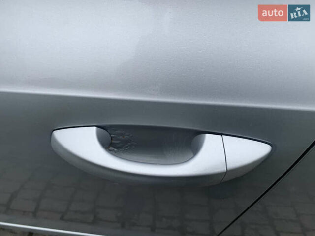 Шкода Октавія, об'ємом двигуна 2 л та пробігом 266 тис. км за 10800 $, фото 11 на Automoto.ua