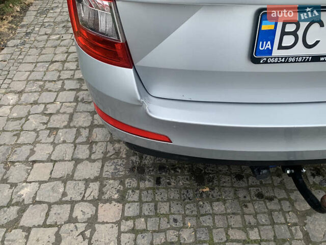 Шкода Октавія, об'ємом двигуна 2 л та пробігом 266 тис. км за 10800 $, фото 9 на Automoto.ua