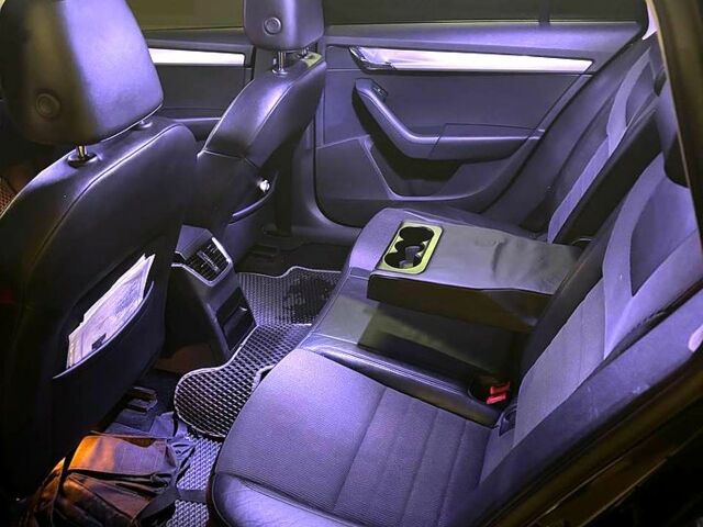 Шкода Октавия, объемом двигателя 20 л и пробегом 270 тыс. км за 12000 $, фото 10 на Automoto.ua
