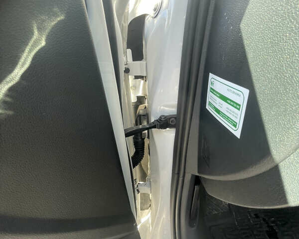 Шкода Октавія, об'ємом двигуна 1.6 л та пробігом 276 тис. км за 10300 $, фото 8 на Automoto.ua