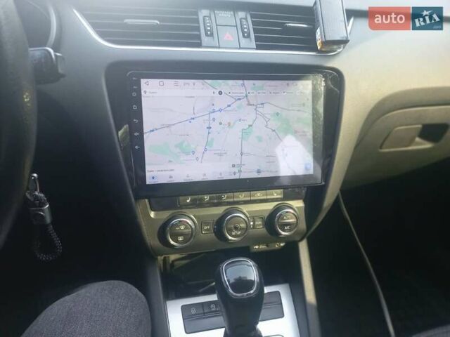Шкода Октавия, объемом двигателя 1.6 л и пробегом 304 тыс. км за 9600 $, фото 10 на Automoto.ua