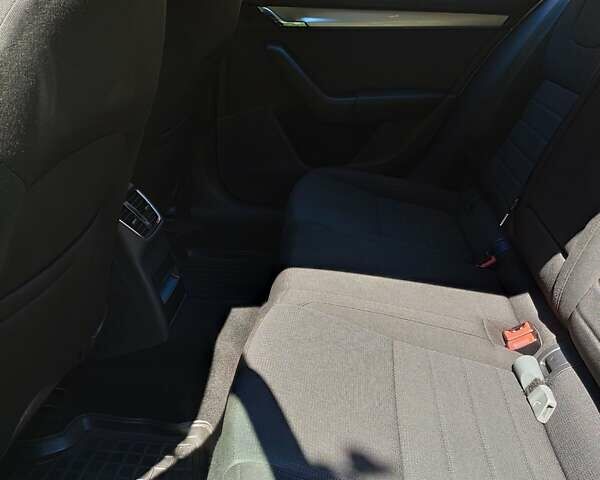 Шкода Октавия, объемом двигателя 1.4 л и пробегом 180 тыс. км за 11700 $, фото 11 на Automoto.ua