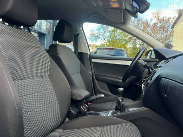 Шкода Октавия, объемом двигателя 1.6 л и пробегом 230 тыс. км за 11300 $, фото 18 на Automoto.ua