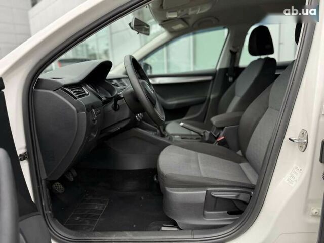 Шкода Октавия, объемом двигателя 1.6 л и пробегом 290 тыс. км за 7999 $, фото 11 на Automoto.ua