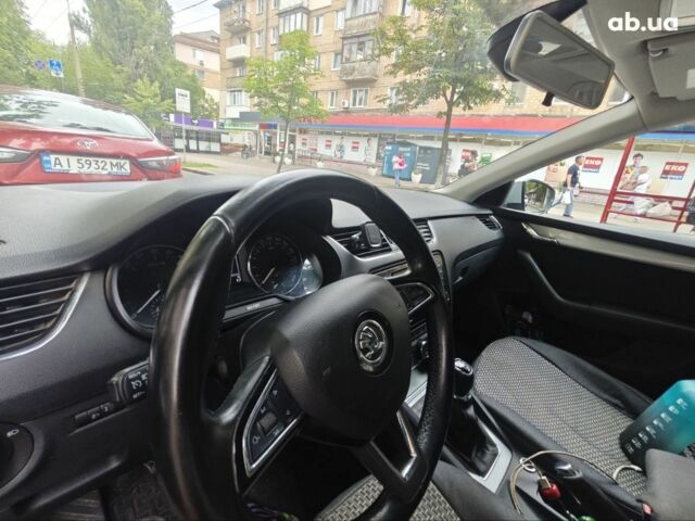 Шкода Октавия, объемом двигателя 1.6 л и пробегом 250 тыс. км за 10500 $, фото 5 на Automoto.ua