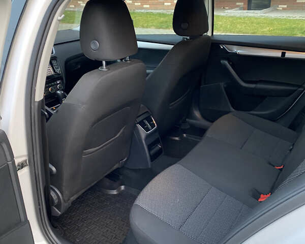 Шкода Октавия, объемом двигателя 1.6 л и пробегом 262 тыс. км за 11999 $, фото 8 на Automoto.ua