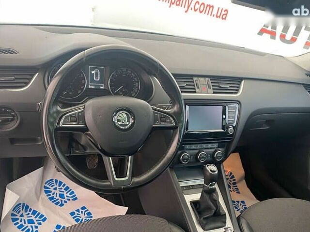 Шкода Октавія, об'ємом двигуна 2 л та пробігом 217 тис. км за 12950 $, фото 4 на Automoto.ua