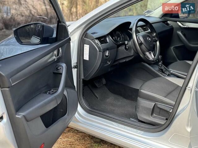 Шкода Октавия, объемом двигателя 1.6 л и пробегом 268 тыс. км за 11900 $, фото 9 на Automoto.ua