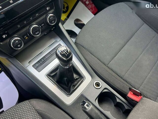 Шкода Октавия, объемом двигателя 1.6 л и пробегом 230 тыс. км за 11300 $, фото 12 на Automoto.ua