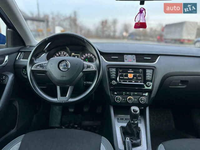 Шкода Октавія, об'ємом двигуна 2 л та пробігом 227 тис. км за 11599 $, фото 15 на Automoto.ua