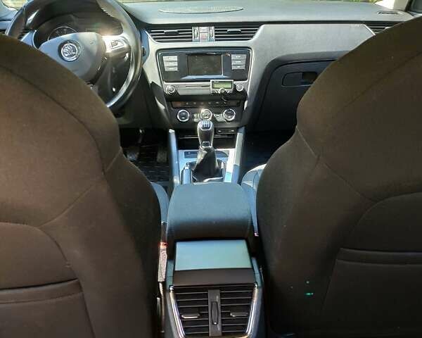 Шкода Октавия, объемом двигателя 1.4 л и пробегом 180 тыс. км за 11700 $, фото 13 на Automoto.ua