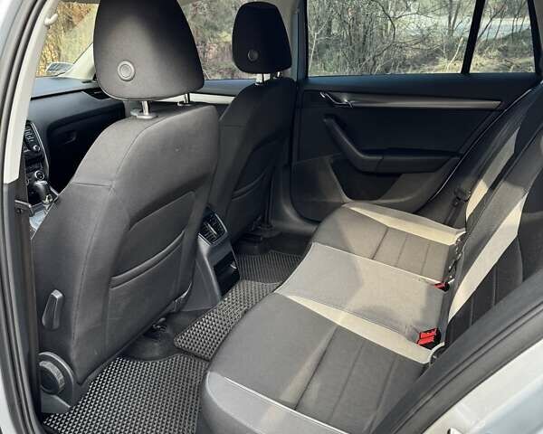 Шкода Октавия, объемом двигателя 1.6 л и пробегом 268 тыс. км за 11900 $, фото 11 на Automoto.ua