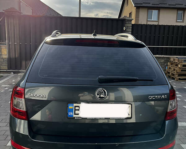Шкода Октавия, объемом двигателя 1.6 л и пробегом 233 тыс. км за 14200 $, фото 4 на Automoto.ua