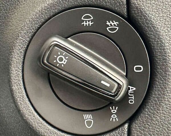 Шкода Октавия, объемом двигателя 1.6 л и пробегом 177 тыс. км за 17250 $, фото 8 на Automoto.ua