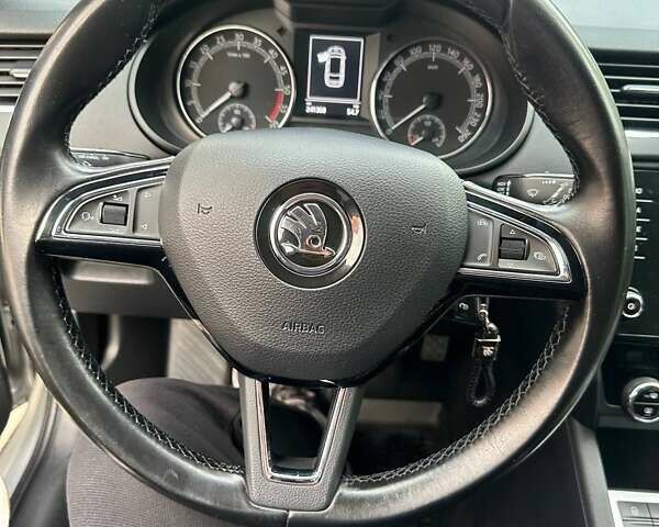 Шкода Октавія, об'ємом двигуна 1.6 л та пробігом 241 тис. км за 12900 $, фото 14 на Automoto.ua