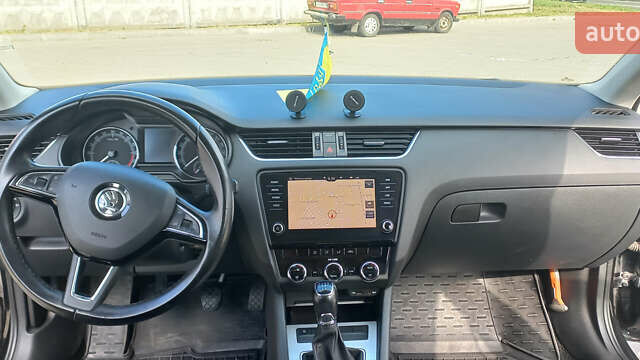 Шкода Октавия, объемом двигателя 1.6 л и пробегом 206 тыс. км за 12727 $, фото 8 на Automoto.ua