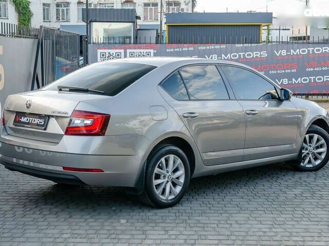 Шкода Октавия, объемом двигателя 2 л и пробегом 350 тыс. км за 13500 $, фото 5 на Automoto.ua