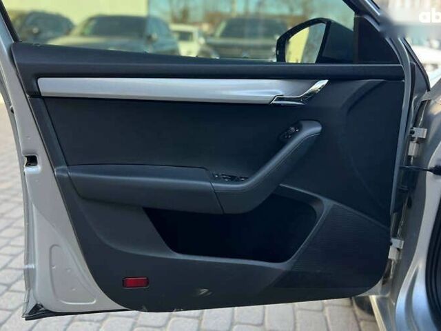 Шкода Октавия, объемом двигателя 2 л и пробегом 264 тыс. км за 12800 $, фото 8 на Automoto.ua
