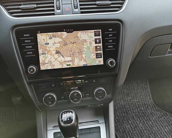 Шкода Октавия, объемом двигателя 1.6 л и пробегом 244 тыс. км за 12200 $, фото 24 на Automoto.ua