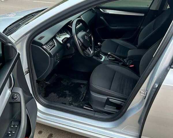 Шкода Октавія, об'ємом двигуна 1.6 л та пробігом 241 тис. км за 12900 $, фото 12 на Automoto.ua