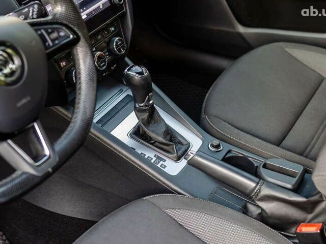 Шкода Октавия, объемом двигателя 2 л и пробегом 350 тыс. км за 13500 $, фото 24 на Automoto.ua