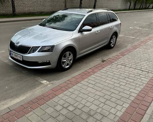 Шкода Октавія, об'ємом двигуна 1.6 л та пробігом 241 тис. км за 12900 $, фото 9 на Automoto.ua