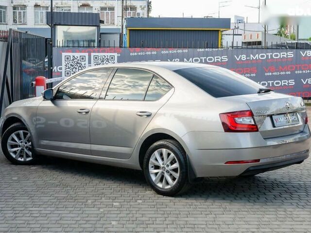 Шкода Октавия, объемом двигателя 2 л и пробегом 350 тыс. км за 13500 $, фото 6 на Automoto.ua