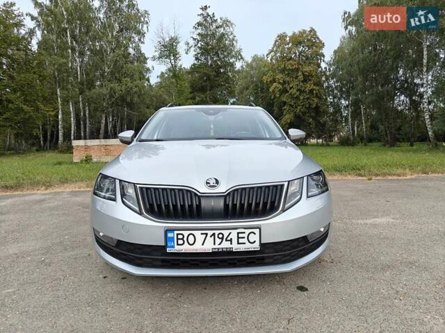 Шкода Октавия, объемом двигателя 1.6 л и пробегом 244 тыс. км за 12200 $, фото 6 на Automoto.ua